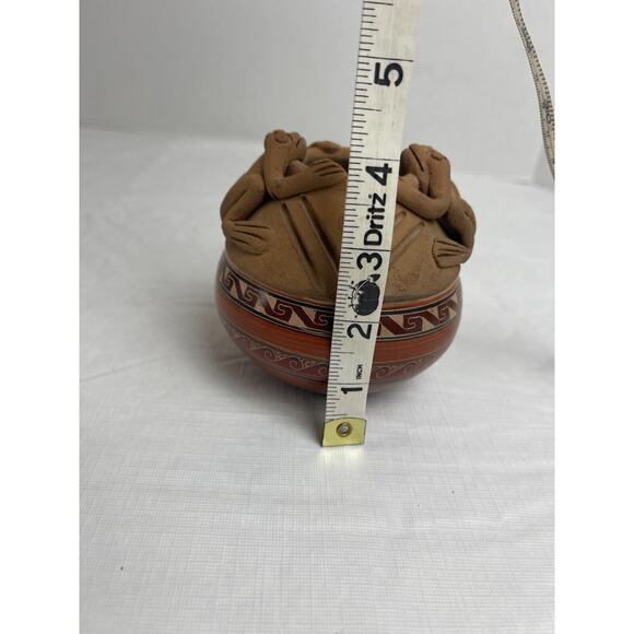 Art Pottery Etched Double Frog Geometric Design Costa Rican Pot Vase Unsigned - Picture 8 of 9